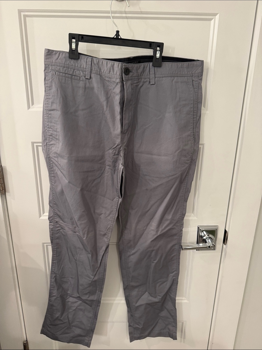 Banana Republic Men's Gray Chinos - Straight Fit